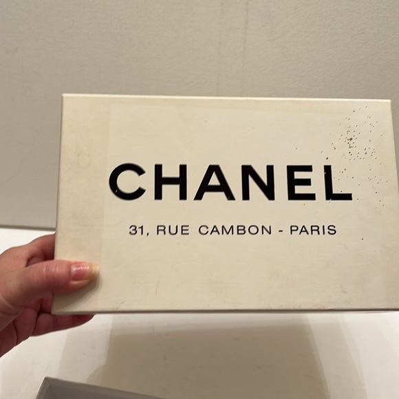 CHANEL boxes (2) - Picture 4 of 6